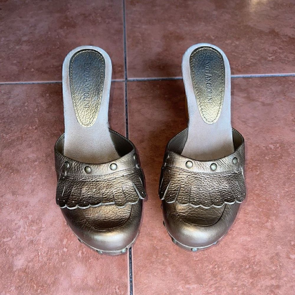Enzo Angiolini Bronze Clogs‎